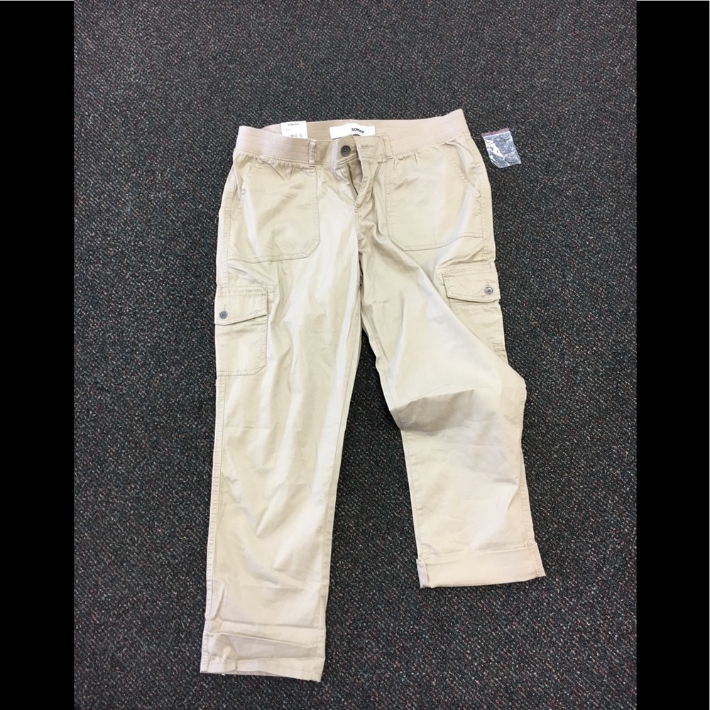NWT Sonoma Mid Rise Capris